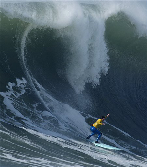Shane Desmond drops into a beast of a wave